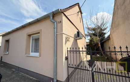 REZERVOVANÉ, na predaj 4 izbový rodinný dom v obci Cífer , cena 249000 eur.