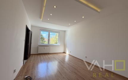 KRÁSNY VÝHĽAD - 3i byt v blízkosti centra Trnavy