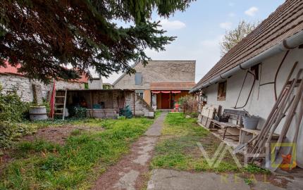 PRIESTRANNÝ 5-IZBOVÝ DOM NA VEĽKOM POZEMKU (1 142 m²) S OBROVSKÝM POTENCIÁLOM | Križovany nad Dudváhom