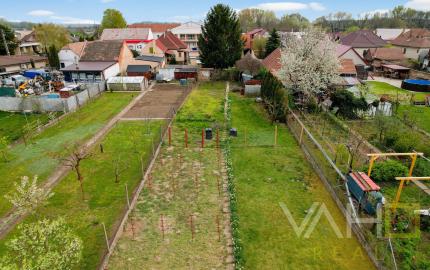 PRIESTRANNÝ 5-IZBOVÝ DOM NA VEĽKOM POZEMKU (1 142 m²) S OBROVSKÝM POTENCIÁLOM | Križovany nad Dudváhom