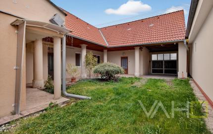 PRIESTRANNÝ 5-IZBOVÝ DOM NA VEĽKOM POZEMKU (1 142 m²) S OBROVSKÝM POTENCIÁLOM | Križovany nad Dudváhom