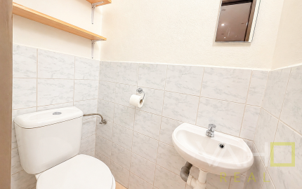 🏡NA PREDAJ-INVESTIČNÁ NEHNUTEĽNOSŤ S FUNGUJÚCIM PRENÁJMOM, Trebatice