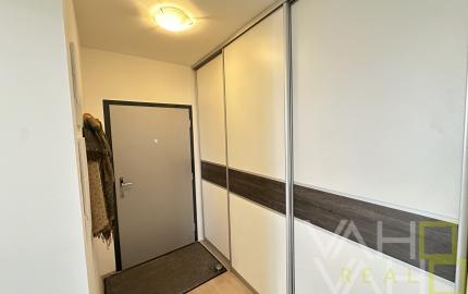 PRIESTRANÝ 2 izb. byt s parkovaním v NOVOSTAVBE, Arboria