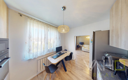MODERNÝ 2-IZBOVÝ BYT S BALKÓNOM – NASŤAHUJTE SA BEZ INVESTÍCIÍ 🔑✨