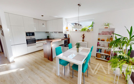 EXKLUZÍVNE!!! Na Predaj RD s prístreškom - Trnava, Williama Schiffera, 136m2, Kamenný mlyn, pozemok 447m2