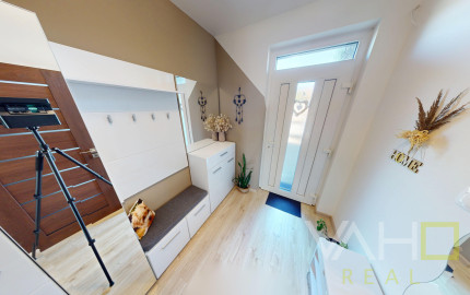 EXKLUZÍVNE!!! Na Predaj RD s prístreškom - Trnava, Williama Schiffera, 136m2, Kamenný mlyn, pozemok 447m2