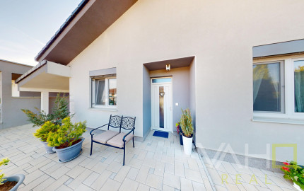 EXKLUZÍVNE!!! Na Predaj RD s prístreškom - Trnava, Williama Schiffera, 136m2, Kamenný mlyn, pozemok 447m2