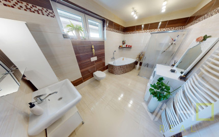 EXKLUZÍVNE!!! Na Predaj RD s prístreškom - Trnava, Williama Schiffera, 136m2, Kamenný mlyn, pozemok 447m2