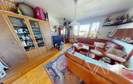 Exkluzívne!! NA PREDAJ 3izb. BYT, 70m2, Devínska Nová Ves,  čiastočná rekonštrukcia, 3D