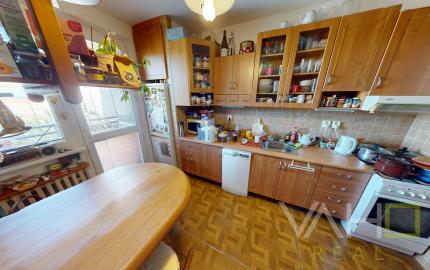 Exkluzívne!! NA PREDAJ 3izb. BYT, 70m2, Devínska Nová Ves,  čiastočná rekonštrukcia, 3D