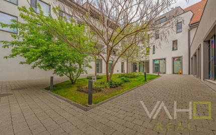 KRÁSNE PRIESTORY, výmera 162,22m2, reštaurácia-bar(alebo iné využitie)  Trnava, ul. Štefánikova