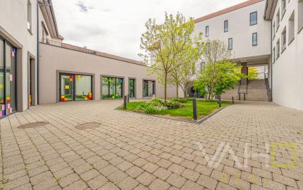 KRÁSNE PRIESTORY, výmera 162,22m2, reštaurácia-bar(alebo iné využitie)  Trnava, ul. Štefánikova