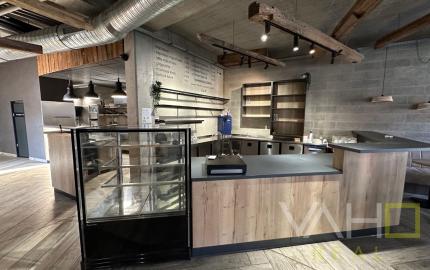 KRÁSNE PRIESTORY, výmera 162,22m2, reštaurácia-bar(alebo iné využitie)  Trnava, ul. Štefánikova