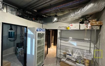 KRÁSNE PRIESTORY, výmera 162,22m2, reštaurácia-bar(alebo iné využitie)  Trnava, ul. Štefánikova