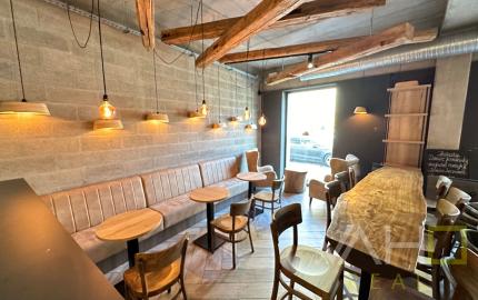 KRÁSNE PRIESTORY, výmera 162,22m2, reštaurácia-bar(alebo iné využitie)  Trnava, ul. Štefánikova
