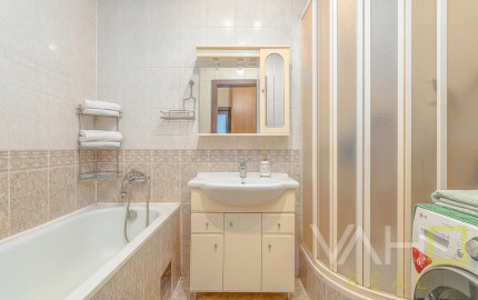 VEĽKÝ  3i byt, výmera až 84m2, balkón, + 20m2 pivnica, tichá lok. plná zelene, Piešťany.