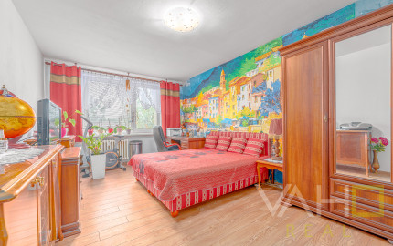 VEĽKÝ  3i byt, výmera až 84m2, balkón, + 20m2 pivnica, tichá lok. plná zelene, Piešťany.