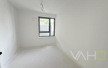 4-IZBOVÝ BYT V CENTRE TRNAVY ! Moderné mestské bývanie s fitness
