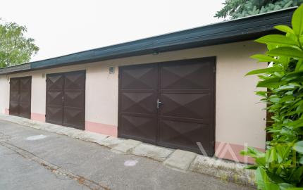 IBA U NÁS! Na predaj 4 izbový byt v obci Križovany nad Dudváhom  s garážou.