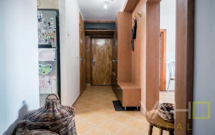 IBA U NÁS! Na predaj 4 izbový byt v obci Križovany nad Dudváhom  s garážou.