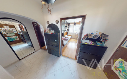 Exkluzívne!! NA PREDAJ 3izb. BYT, 70m2, Devínska Nová Ves,  čiastočná rekonštrukcia, 3D