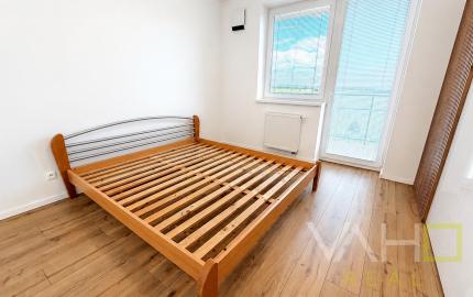 Moderný 2-izbový byt s balkónom a parkovacím miestom v lokalite Zavar
