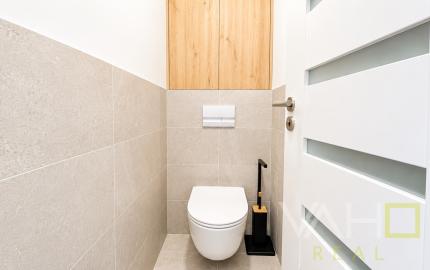 Moderný 2-izbový byt s balkónom a parkovacím miestom v lokalite Zavar