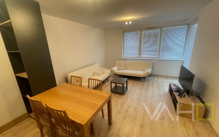 VAHOreal* 2 izb. byt, loggia, park. státie, pivnica,  Novomestská ul. Trnava