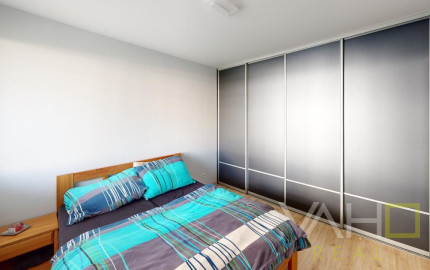 VAHOreal* 2 izb. byt, loggia, park. státie, pivnica,  Novomestská ul. Trnava
