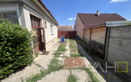 Rodinný dom s veľkým pozemkom