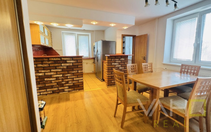 Na prenájom: 4-izbový byt (100 m²) s dvoma loggiami na Vajanského ulici v Trnave