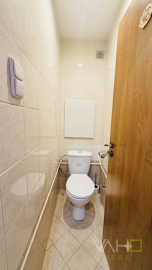 Na prenájom: 4-izbový byt (100 m²) s dvoma loggiami na Vajanského ulici v Trnave