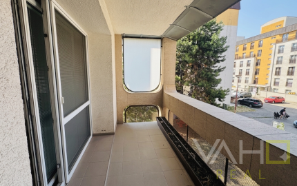Na prenájom: 4-izbový byt (100 m²) s dvoma loggiami na Vajanského ulici v Trnave