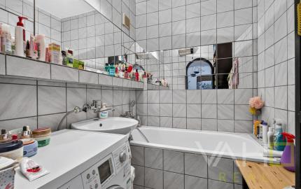 Exkluzívne!! NA PREDAJ 3izb. BYT, 70m2, Devínska Nová Ves,  čiastočná rekonštrukcia, 3D