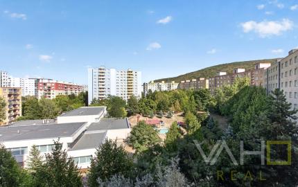 Exkluzívne!! NA PREDAJ 3izb. BYT, 70m2, Devínska Nová Ves,  čiastočná rekonštrukcia, 3D