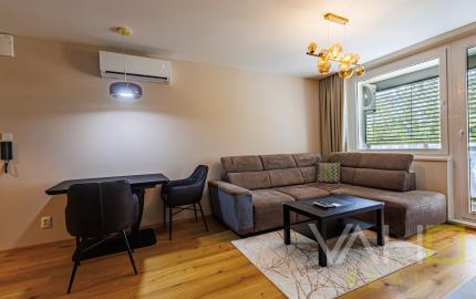 KOMPLETNE ZREKONŠTRUOVANÝ 2 izb. byt, výmera 52,77m2, loggia, ul. G. Goliána