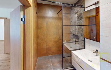 KOMPLETNE ZREKONŠTRUOVANÝ 2 izb. byt, výmera 52,77m2, loggia, ul. G. Goliána