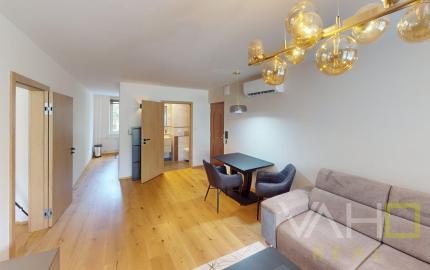 KOMPLETNE ZREKONŠTRUOVANÝ 2 izb. byt, výmera 52,77m2, loggia, ul. G. Goliána