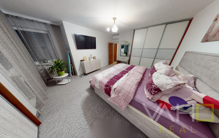 Dvojpodlažný rodinný dom s bazénom a  garážou na ulici Leoša Janáčka v Trnave