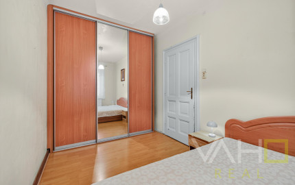 STAROMESTSKÝ 3-IZBOVÝ BYT 90 m² PRI MEDICKEJ ZÁHRADE – BALKÓN DO VNÚTROBLOKU