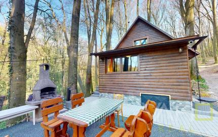 EXKLUZÍVNE !! REKREAČNÁ CHATA, úžitková plocha 70m2, celoročne obývateľná, JAHODNÍK, k.ú LOŠONEC, kompletná rekonštrukcia, 3D obhliadka