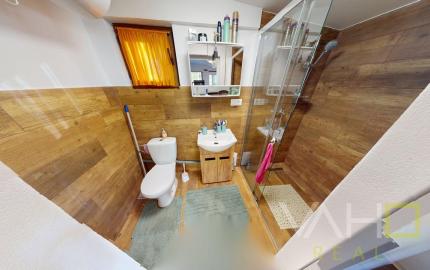 EXKLUZÍVNE !! REKREAČNÁ CHATA, úžitková plocha 70m2, celoročne obývateľná, JAHODNÍK, k.ú LOŠONEC, kompletná rekonštrukcia, 3D obhliadka