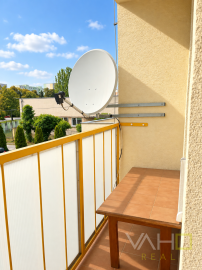 Na predaj garsónka s balkónom v obľúbenej lokalite Prednádražie