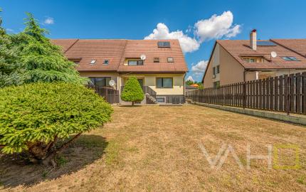 5-izbový rodinný dom 180 m² | pozemok 587 m², garáž a veľká povala | Bzince pod Javorinou
