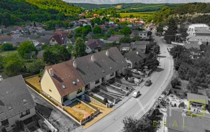 5-izbový rodinný dom 180 m² | pozemok 587 m², garáž a veľká povala | Bzince pod Javorinou