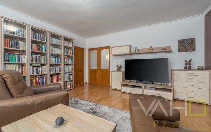 5-izbový rodinný dom 180 m² | pozemok 587 m², garáž a veľká povala | Bzince pod Javorinou