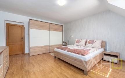 5-izbový rodinný dom 180 m² | pozemok 587 m², garáž a veľká povala | Bzince pod Javorinou