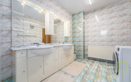 5-izbový rodinný dom 180 m² | pozemok 587 m², garáž a veľká povala | Bzince pod Javorinou