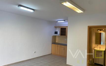 HOTOVÝ NEBYTOVÝ PRIESTOR NA PREDAJ – PODNIKANIE MÔŽETE SPUSTIŤ IHNEĎ