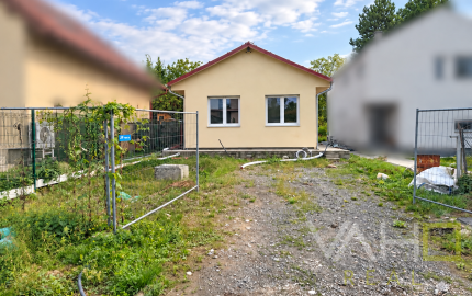 Pernek - nový a úsporný rodinný dom v objatí Malých Karpát